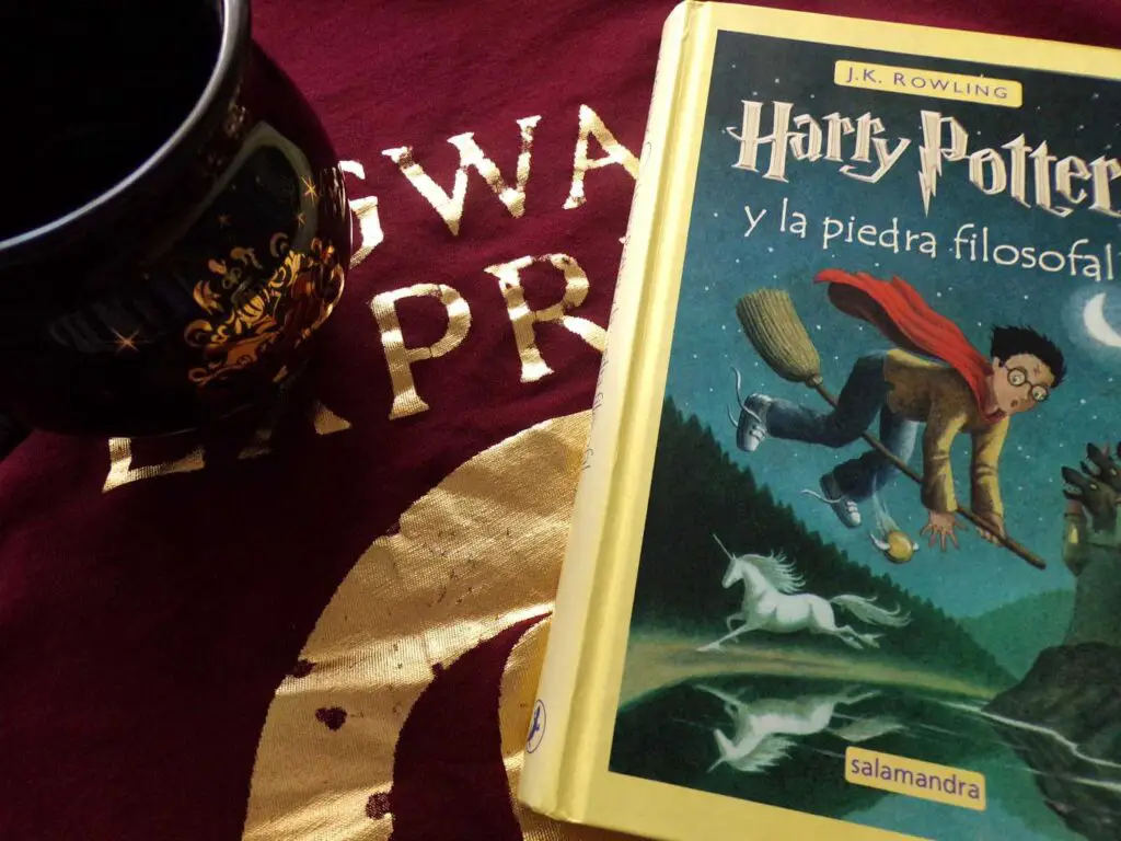 Resumen de Harry Potter y la Piedra Filosofal